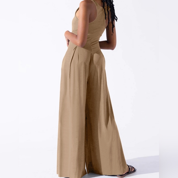 Sophisticated Tan Square Neck Wide Leg Jumpsuit - Picture 4 of 8